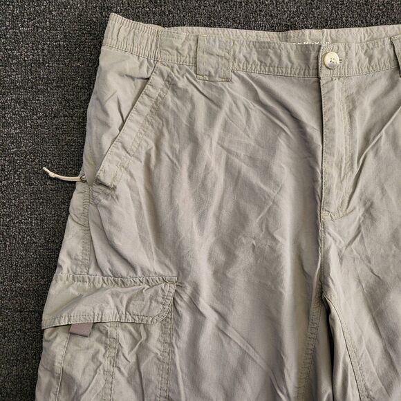 Columbia Men's Large Omni Wick Advanced Evaporation Hiking  Tan Cargo Shorts - Picture 3 of 13